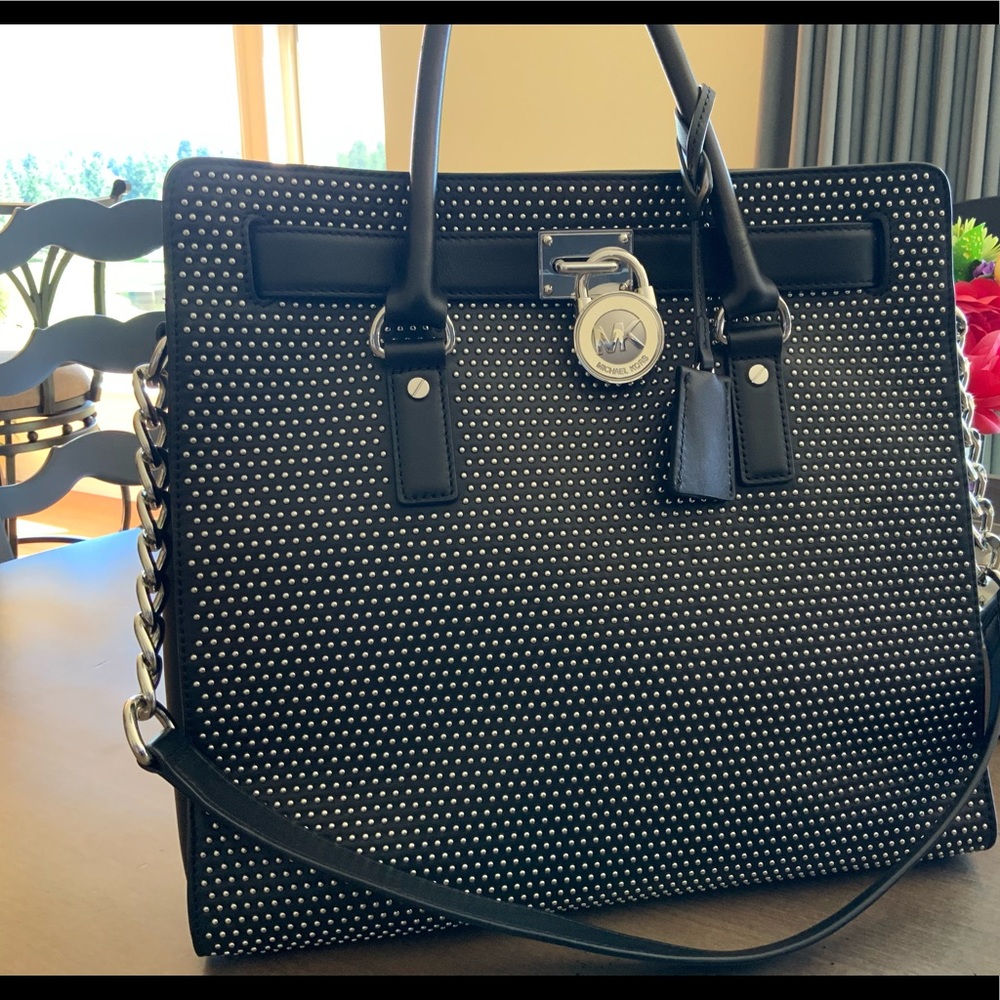 MICHAEL KORS BEAUTY-BLACK MICRO STUDDED HAMILTON!!